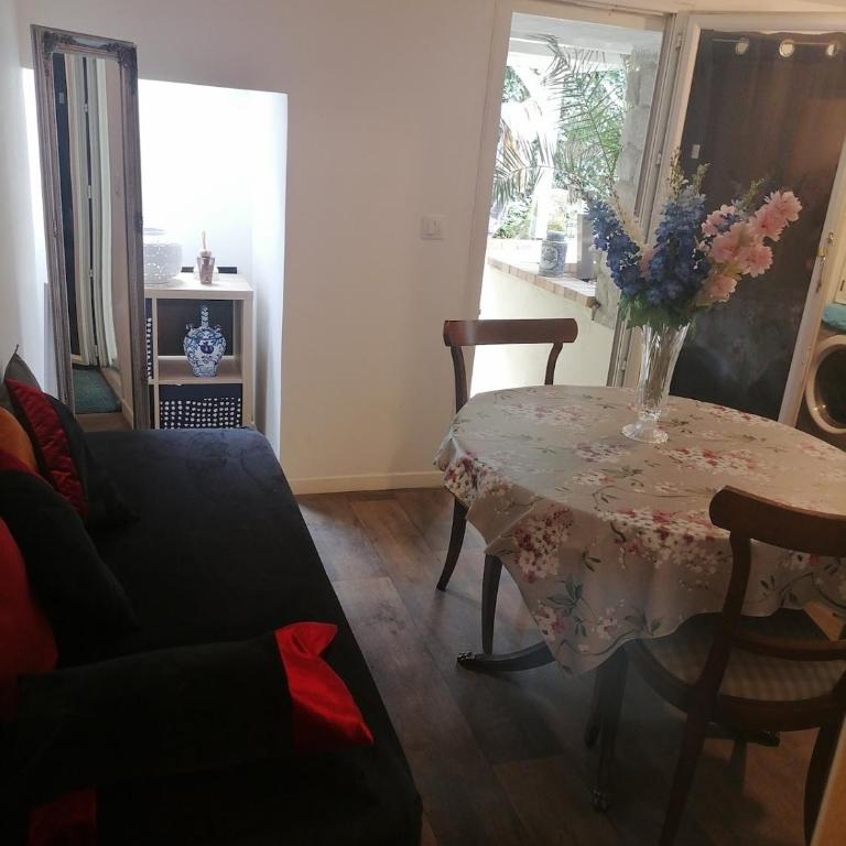 Logement aménagé au sous-sol avec coin jardin au centre d Arcachon - Appartamento con 1 Camera da Letto - 1
