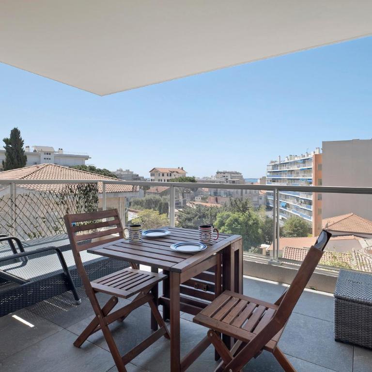 Centre juan les pins 2P pkg Elfira - Superior Apartment with City View - 18
