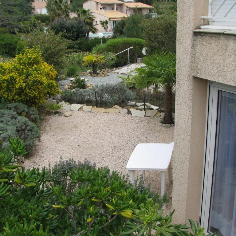Appartement Bord de Mer, 5min plage, piscine, AC - Appartement 2 Chambres - 18