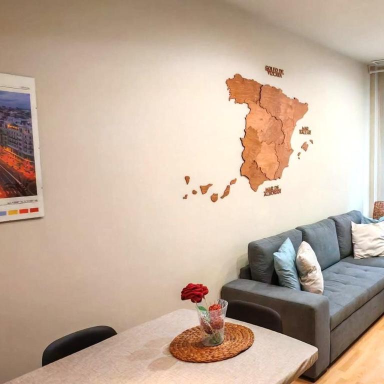 Casa España Art & Arena - Alicante Center 3 Bedrooms - Three-Bedroom Apartment - 1