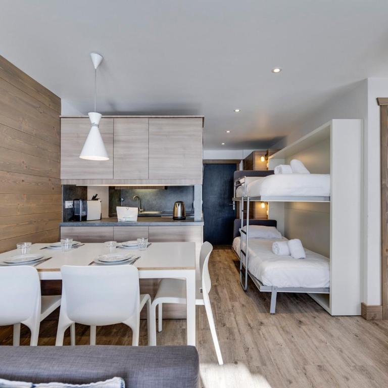 Appartement lumineux au Val Claret, proche pistes et commerces - FR-1-889-32 - Appartement - 6