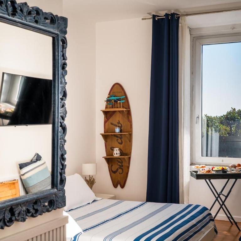 MareLuna Rooms - Camera Deluxe Matrimoniale con Vista Mare - 3
