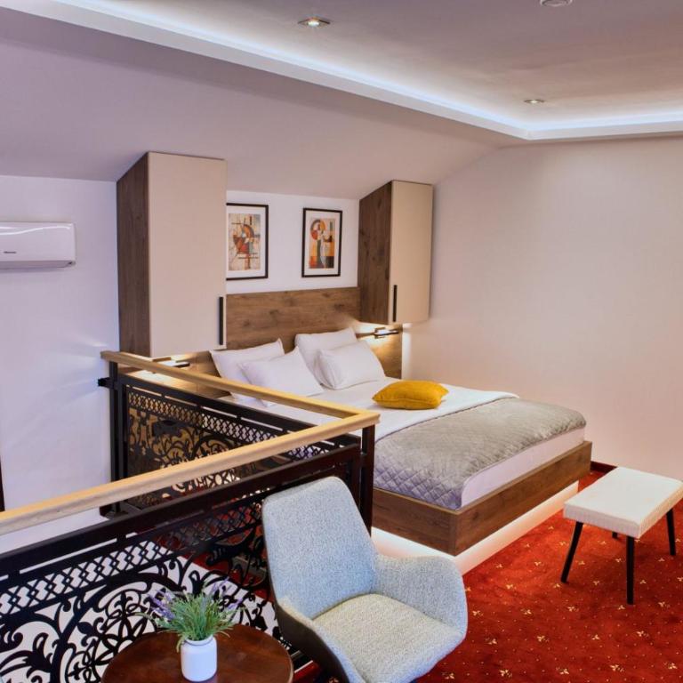 Royal Crown Apartments - Apartment - 15