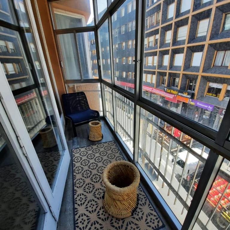 Altissim OsBlanc - Two-Bedroom Apartment with Balcony - 3