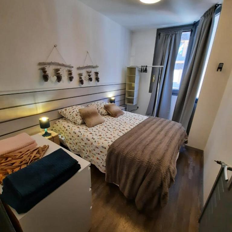 Altissim OsBlanc - Two-Bedroom Apartment with Balcony - 4