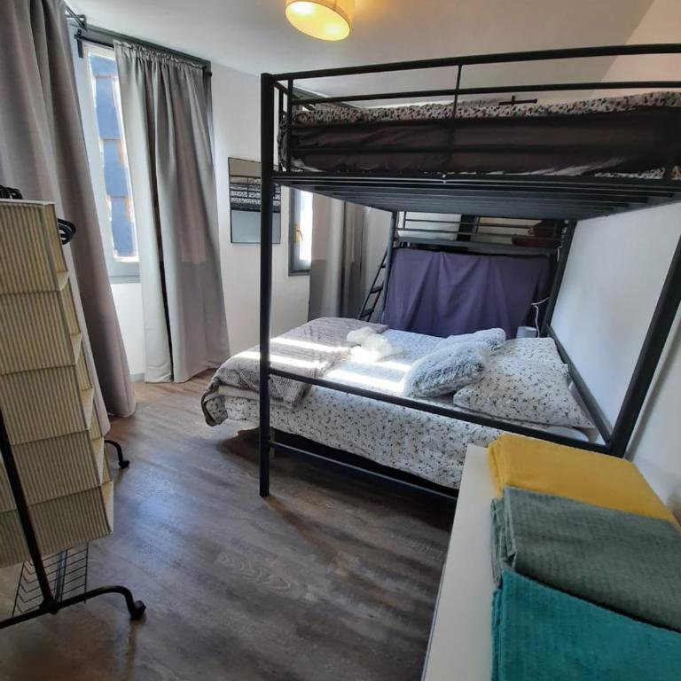 Altissim OsBlanc - Two-Bedroom Apartment with Balcony - 5