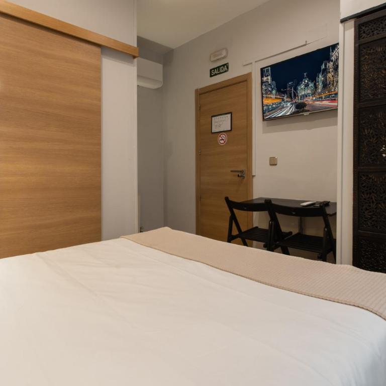 AbraCadabra Suites - Habitación Doble con baño privado - 10