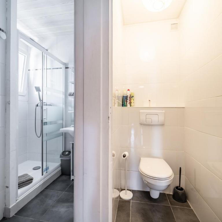 Appartement Cosy Parc Thermal - Appartement Supérieur - Vue sur Ville - 15