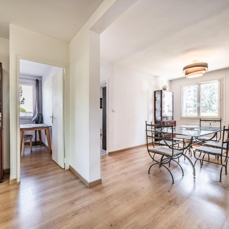 Appartement Cosy Parc Thermal - Appartement Supérieur - Vue sur Ville - 4