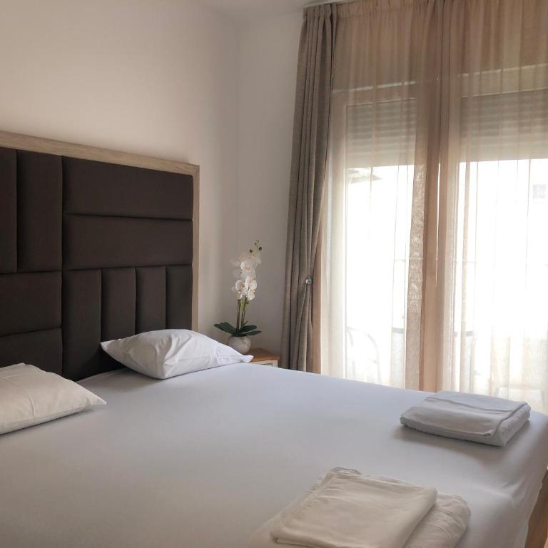 Mina Apartment - One-Bedroom Apartment - 7