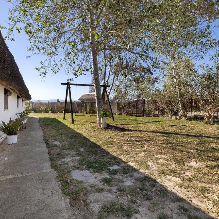 La Barraca den Salvador - Two-Bedroom Deluxe Apartment with Garden View - 21