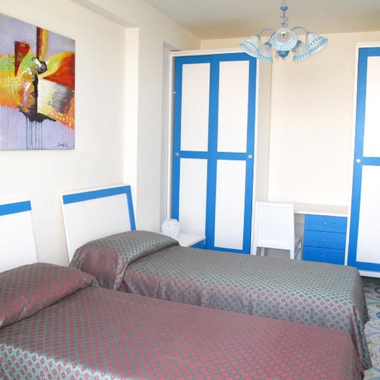 Camere Borgo - Quadruple Room with Private Bathroom - 10