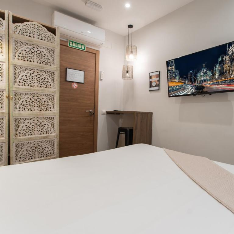 AbraCadabra Suites - Habitación Doble con baño compartido - 12
