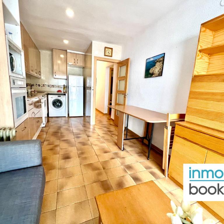 Ebromar Salou Aartment - Three-Bedroom Apartment - 18