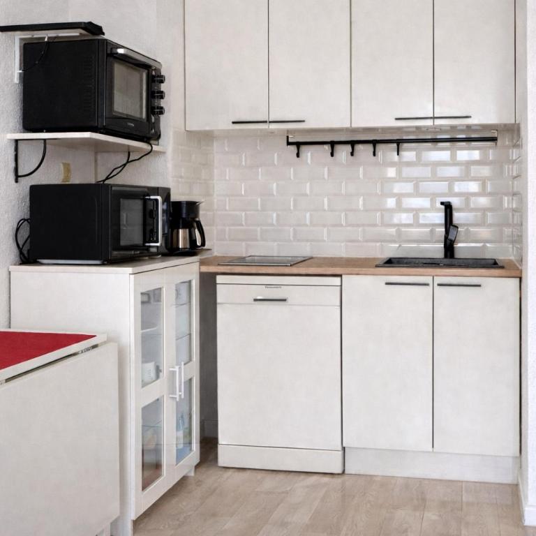 Studio Paradis à Calvi Parking privé en option - GR20 Télétravail - Estudio con balcón - 10