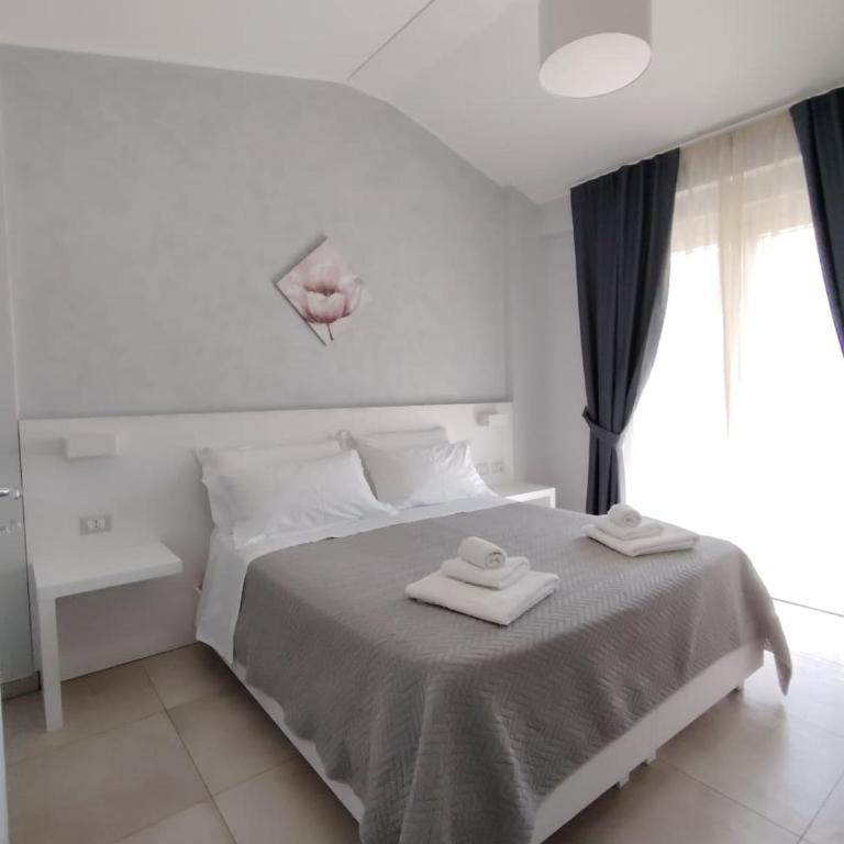 OndaMaris Tropea - Apartment with Sea View and Swimming Pool Access - 7