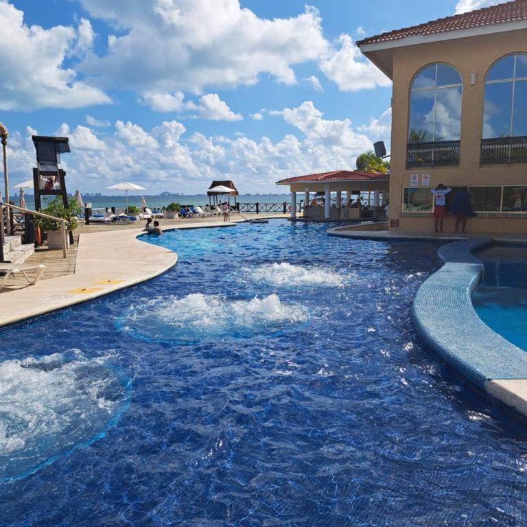 Hermoso condominio a pocos pasos del Mar - Studio with Balcony - 11