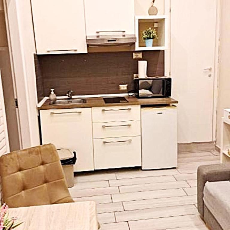 CONCEPT APARTMENT NAPLEs in centro città - Appartamento con 1 Camera da Letto - 4
