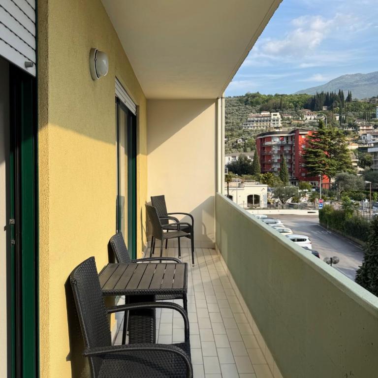 1Dest - Riva Lake Retreat - Appartamento con 3 Camere da Letto e con Balcone - 23