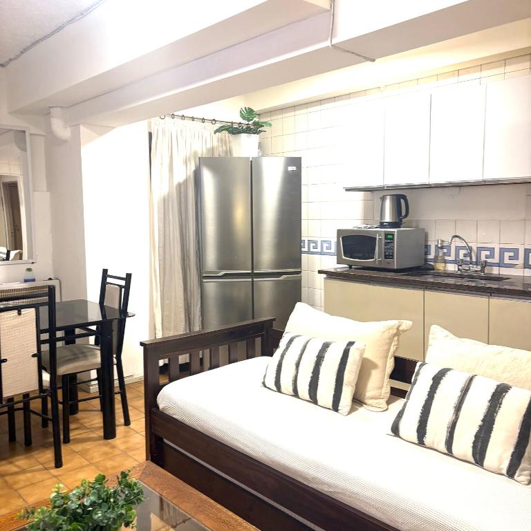 CALIDO y confortable depto, en el centro De Mendoza - One-Bedroom Apartment - 14