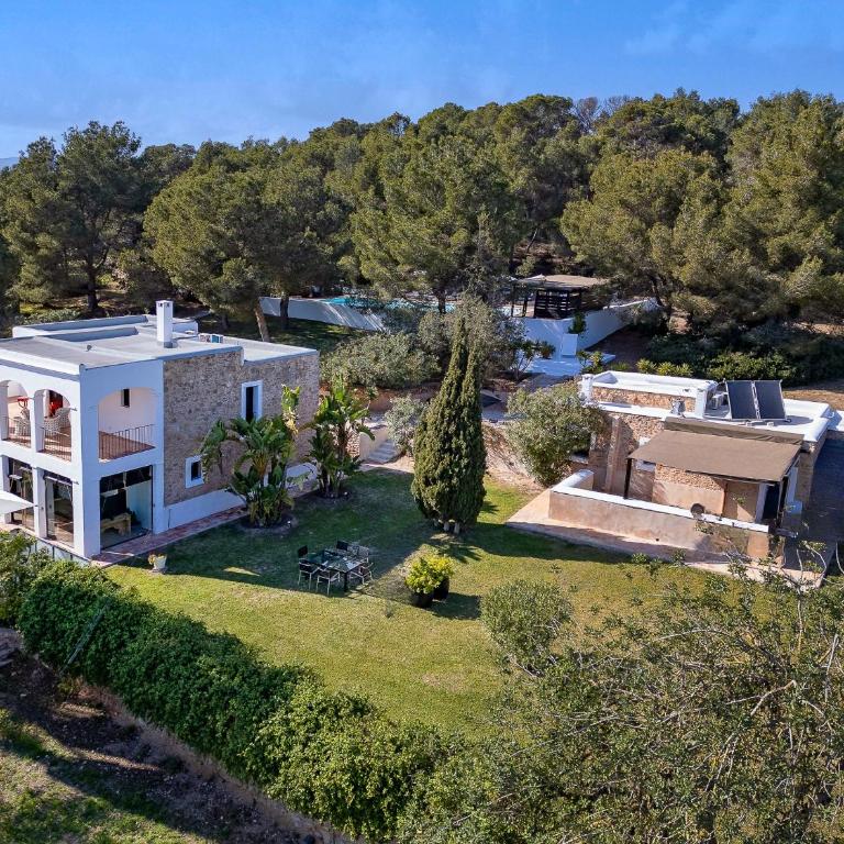 Villa Near Ibiza Town sleeps 12,14 - Villa - 1