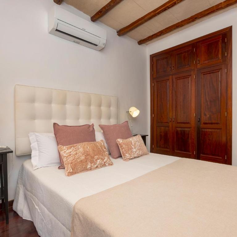 Villa Near Ibiza Town sleeps 12,14 - Villa - 75