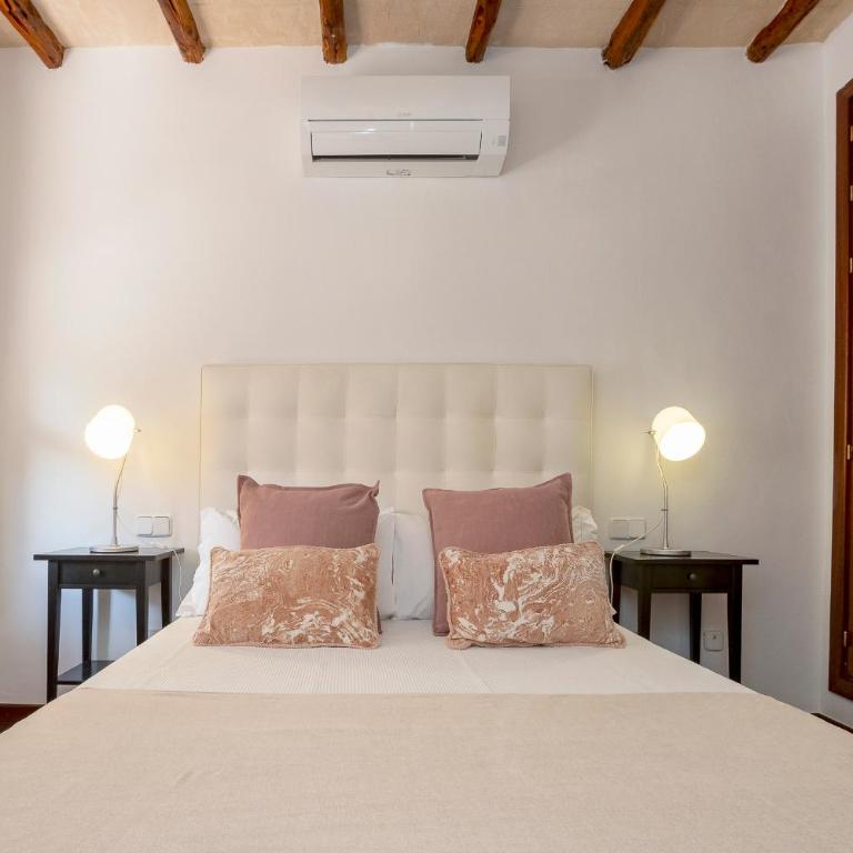 Villa Near Ibiza Town sleeps 12,14 - Villa - 77