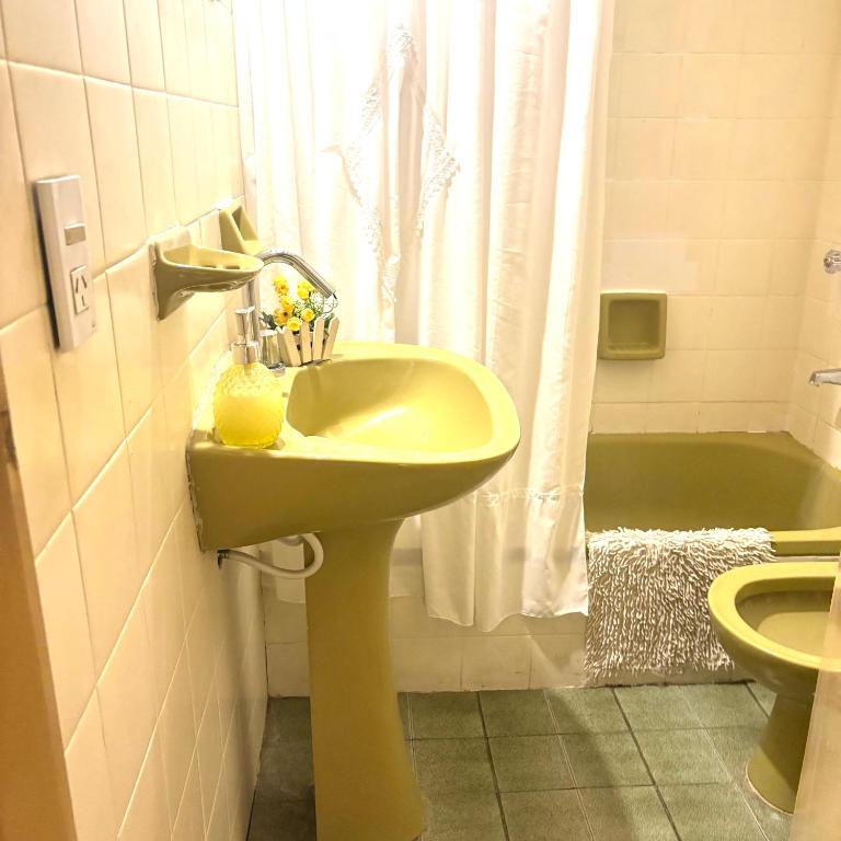 CALIDO y confortable depto, en el centro De Mendoza - One-Bedroom Apartment - 20