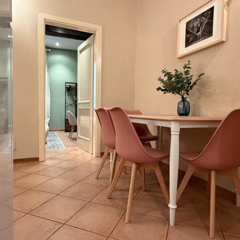 Elegance & Design In The Historic Center - One-Bedroom Apartment - 10