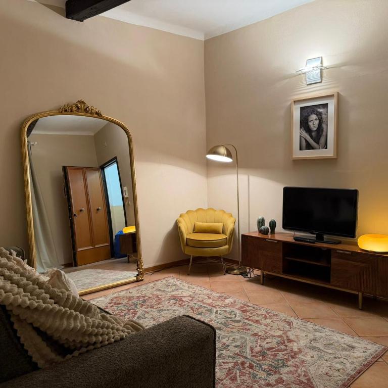 Elegance & Design In The Historic Center - One-Bedroom Apartment - 2