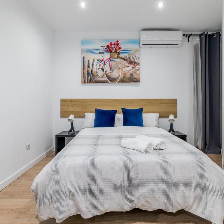 LooP America - Standard Double Room with Shared Bathroom - 38
