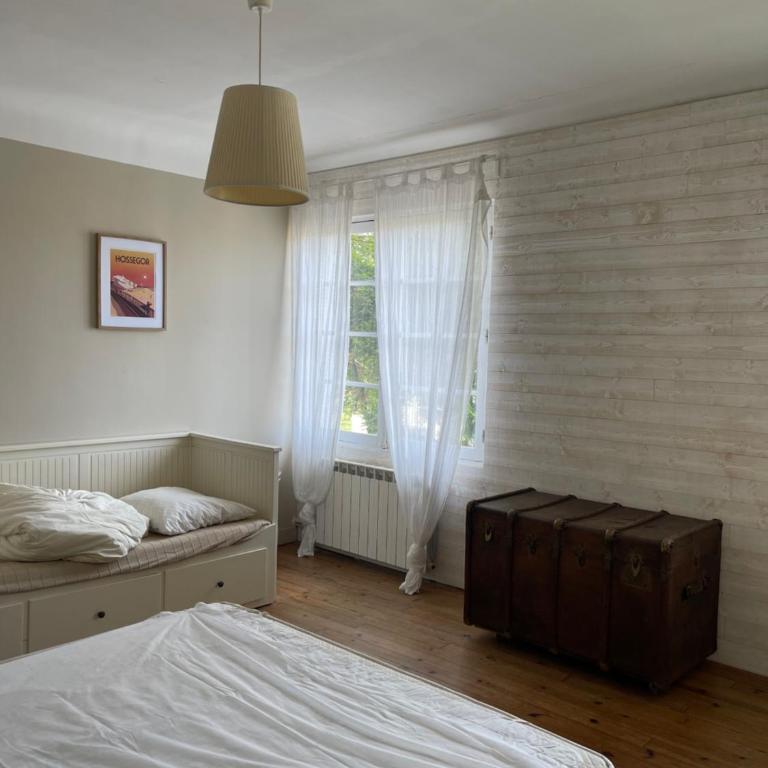 Villa proche du centre ville - Six-Bedroom House - 10