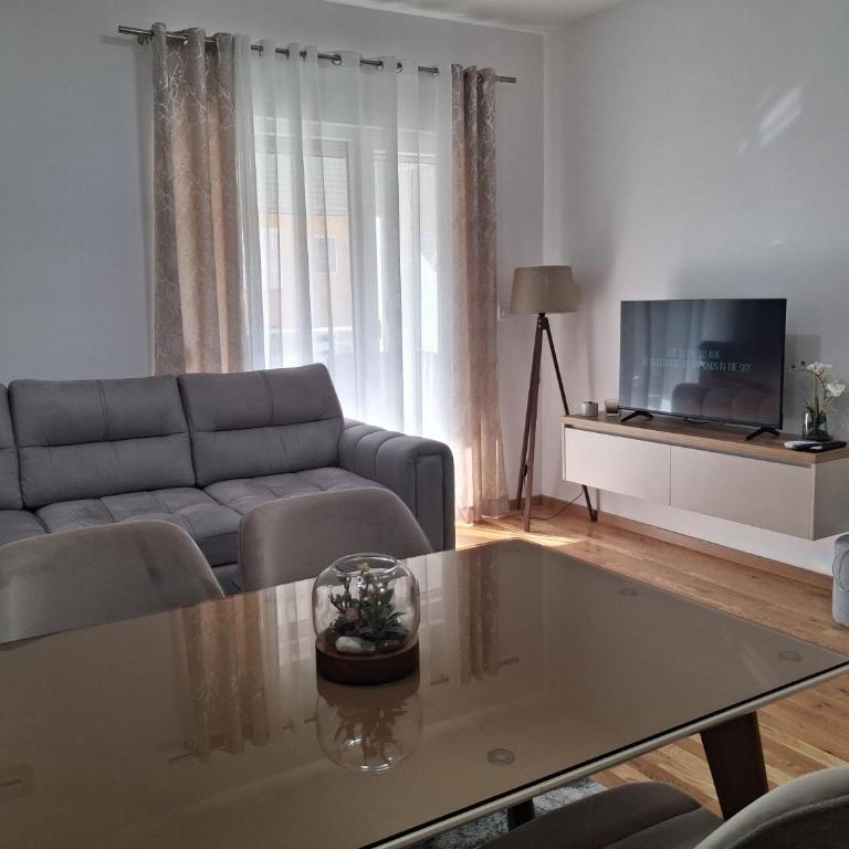 Sea & Relax Bečići - One-Bedroom Apartment - 2