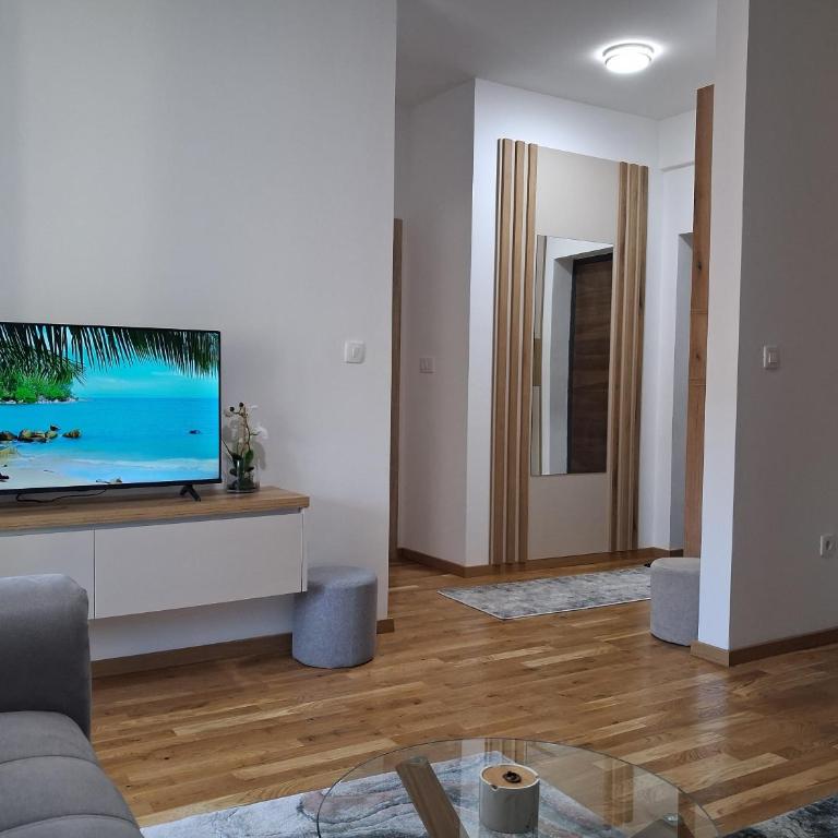 Sea & Relax Bečići - One-Bedroom Apartment - 8