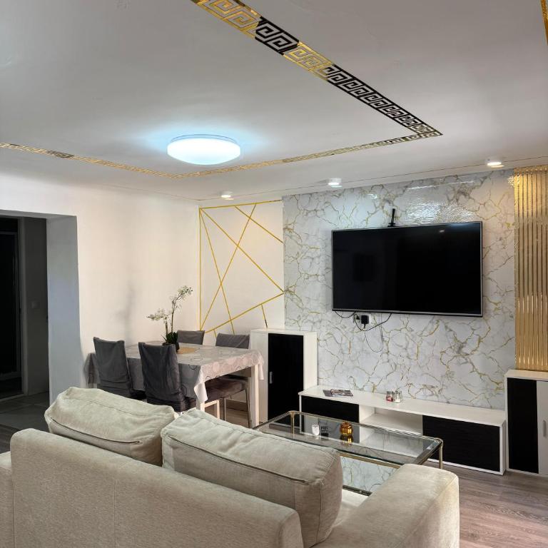 The prince home - Two-Bedroom Apartment - 4