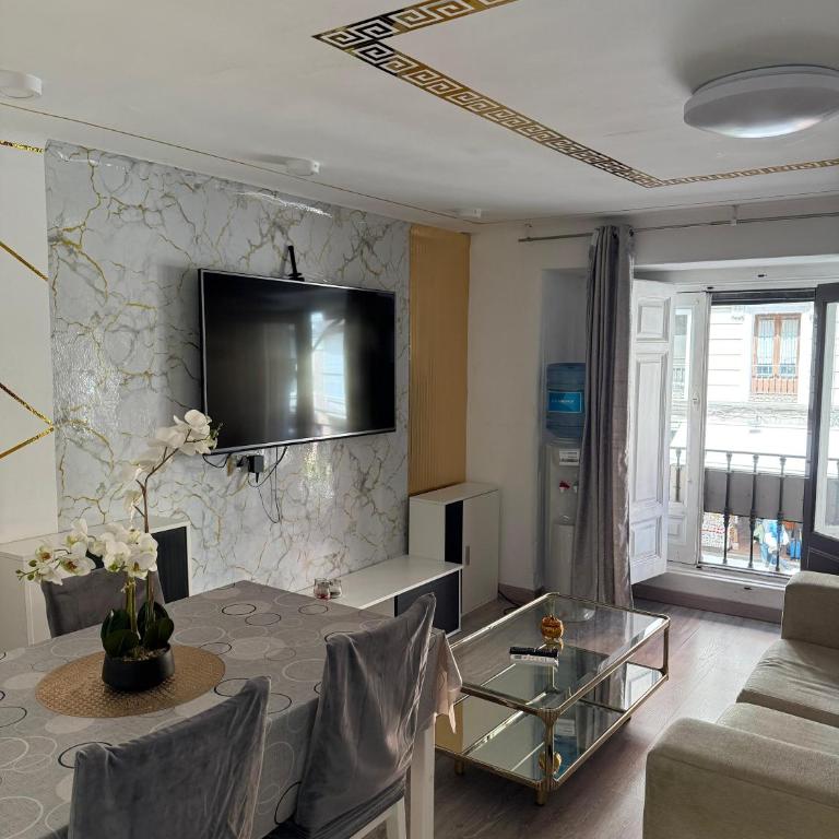 The prince home - Two-Bedroom Apartment - 3