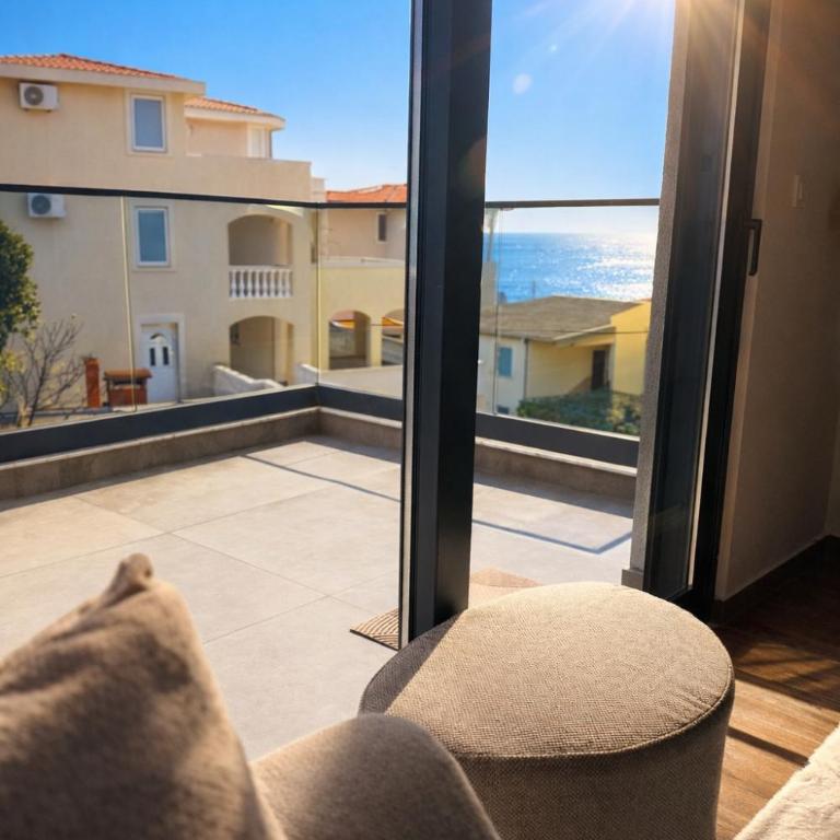 Brillex Swiss Residence - Two-Bedroom Apartment with Sea View - 3