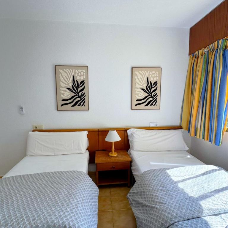 Torre Gerona 7 - Two-Bedroom Apartment - 17