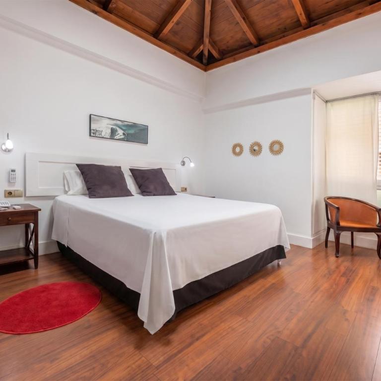 Villa Oasis Beachfront Corralejo By Holidays Home - Three-Bedroom Villa - 7