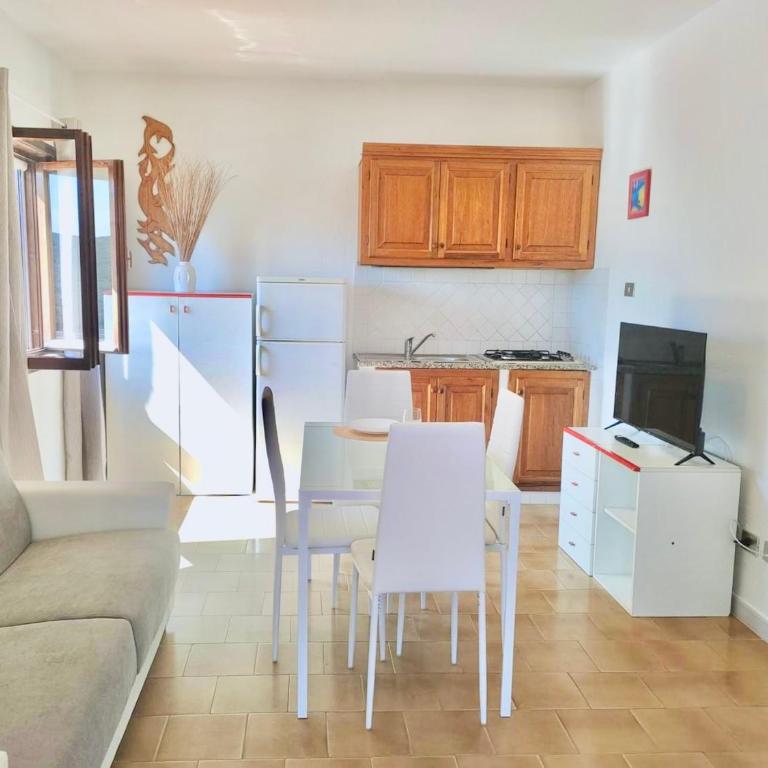 Apartment 6 beds with SEA VIEW in Marinella just 300 mt from the beach - Appartamento con 2 Camere da Letto e Vista Mare - 11