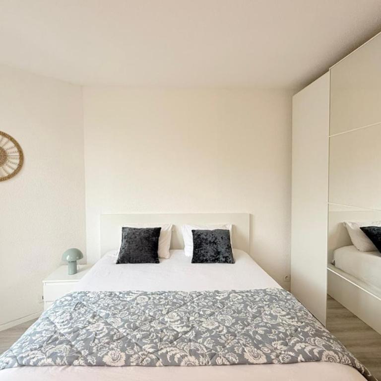 M099 Élégant T3 avec balcon paisible - Appartement 2 Chambres - 10