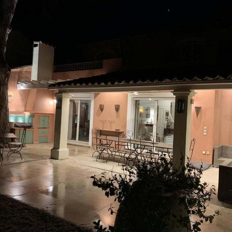 Villa Équipée avec Jardin à 50m de la Plage et Commerces - FR-1-100-238 - Villa - 35