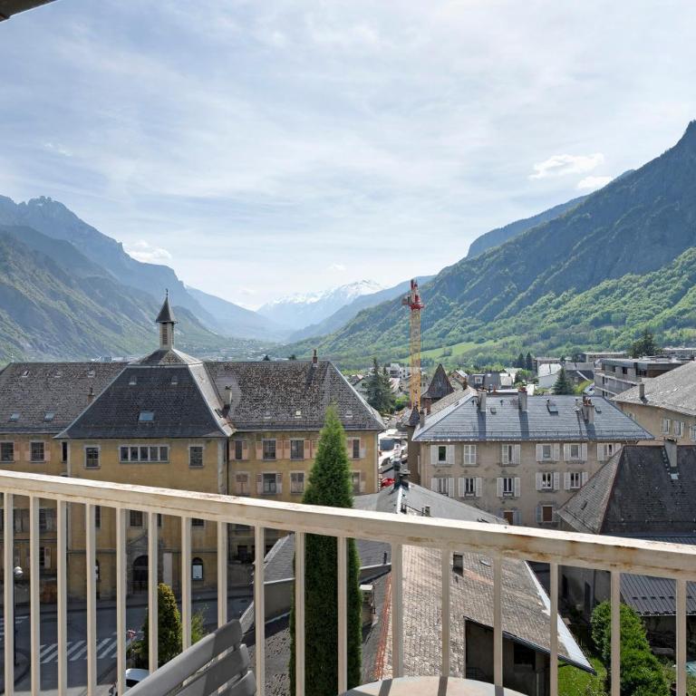 Duplex Saint Jean - Two-Bedroom Deluxe Apartment with Garden View - 26