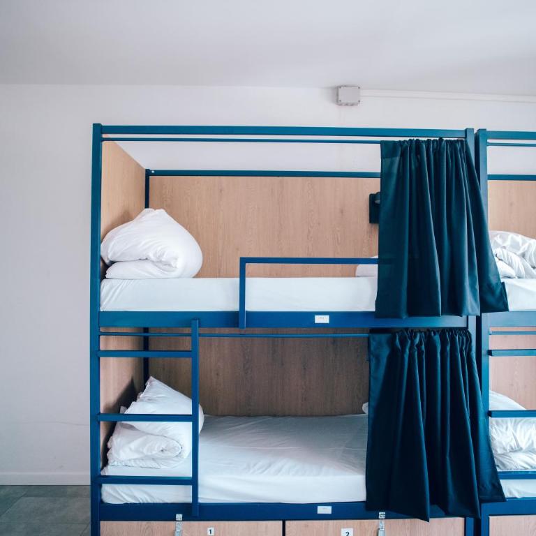 MadVibes Hostel Gran Vía - Bed in 8-Bed Dormitory Room - 1
