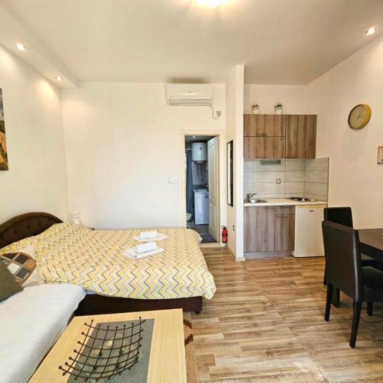 City Center Apartment-Old Town Terrace retreat - Apartman - 9