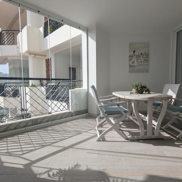 Modern Beachfront 1BR Apartment Calahonda - Apartamento de 1 dormitorio - 5