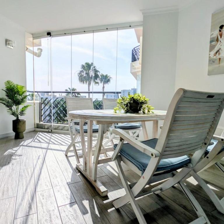 Modern Beachfront 1BR Apartment Calahonda - Apartamento de 1 dormitorio - 20