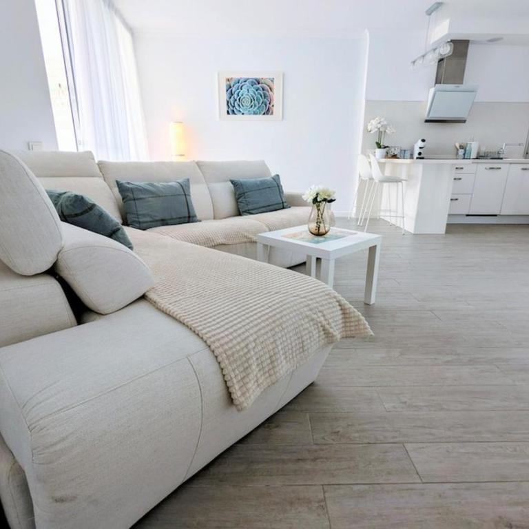 Modern Beachfront 1BR Apartment Calahonda - Apartamento de 1 dormitorio - 27