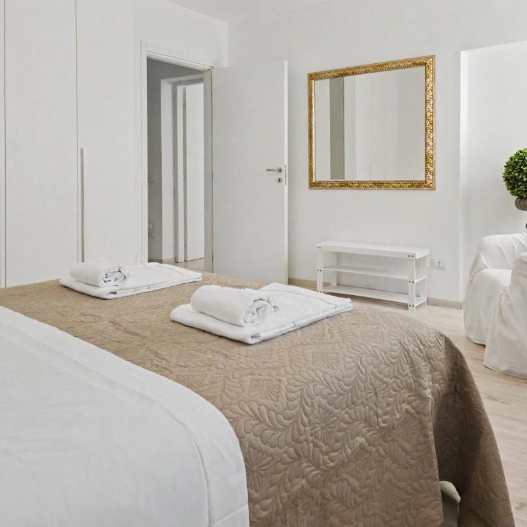 Ca' D'Oro Canal View Apartment - 2 Bedrooms - Two-Bedroom Apartment - 5