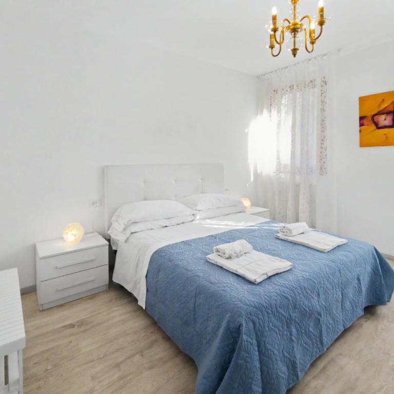 Ca' D'Oro Canal View Apartment - 2 Bedrooms - Two-Bedroom Apartment - 14